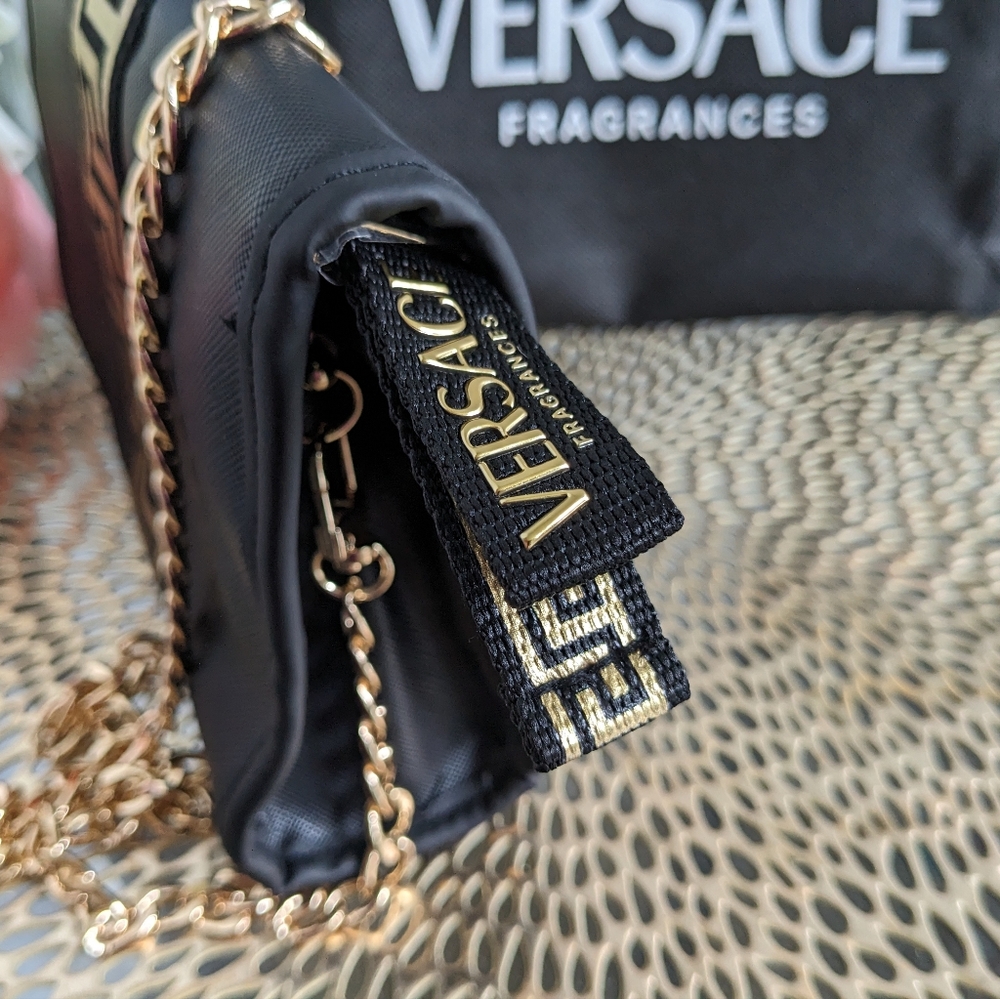 Versace - Picture 5 of 11